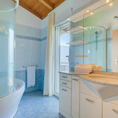 Casa Zaira 1 2Br In Caviano Gambarogno - Happy Rentals