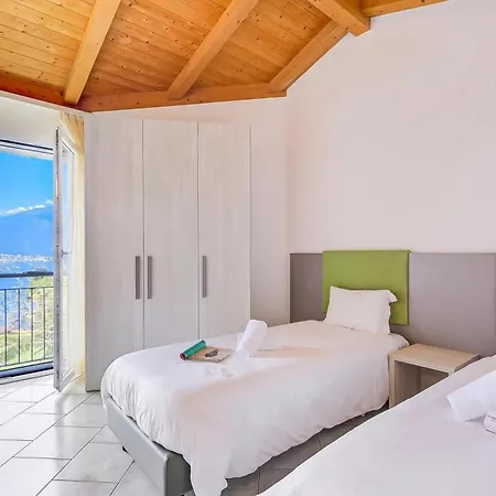 Casa Zaira 1 2Br In Caviano Gambarogno - Happy Rentals Apartmán *
